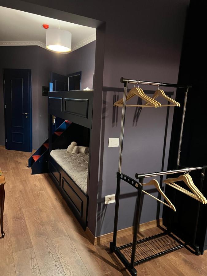 Amo'S Hotel Shkodër エクステリア 写真