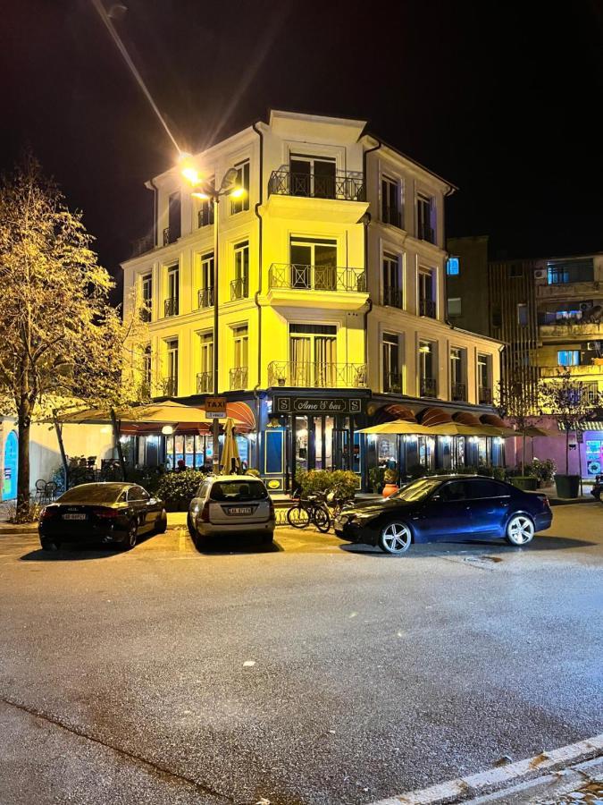 Amo'S Hotel Shkodër エクステリア 写真