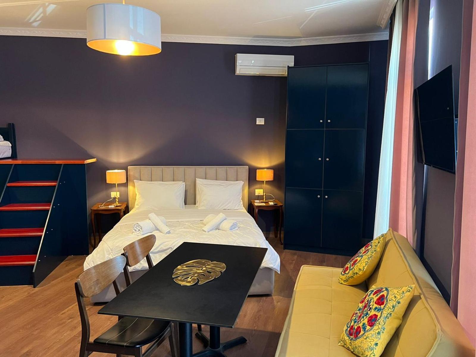 Amo'S Hotel Shkodër エクステリア 写真